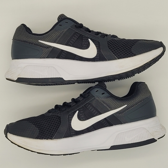 Nike Run Swift 2 Women’s Size 9, Black White, Great Condition, Used, CU3528-004 - Picture 3 of 14